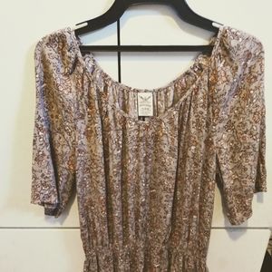 Faded Glory Tan Floral Peplum Style Flattering Fit Top Blouse